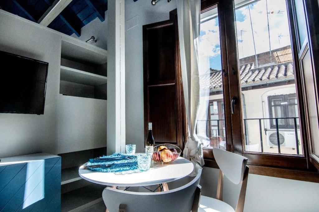 Elvira 50 Aparthotel Grenada Zewnętrze zdjęcie